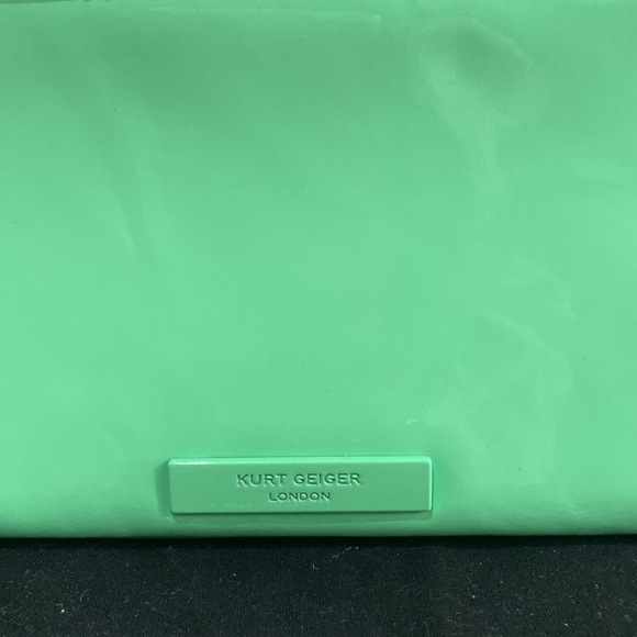 Kurt Geiger Medium Kensington Drench Leather Convertible Shoulder Bag - Picture 12 of 13